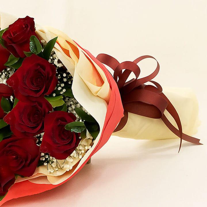 The Eternal Love Bouquet: Classic Red Roses - Image 2